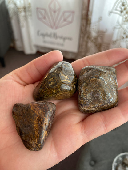 Small tumble stones